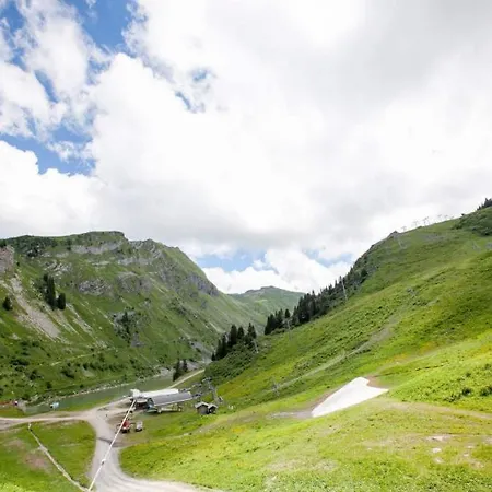 Pas Du Lac *
